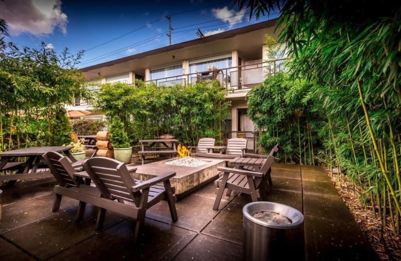 Jupiter Next Hotel Portland Exterior photo
